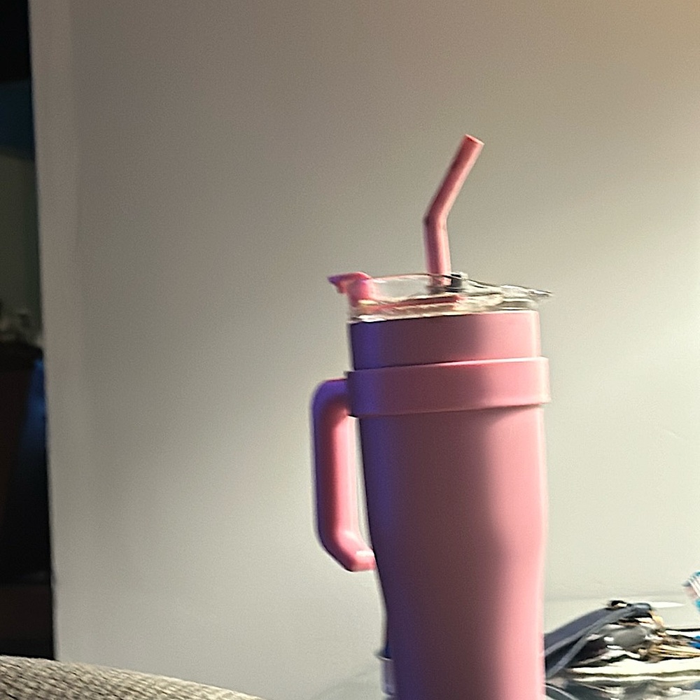 Drinking cup